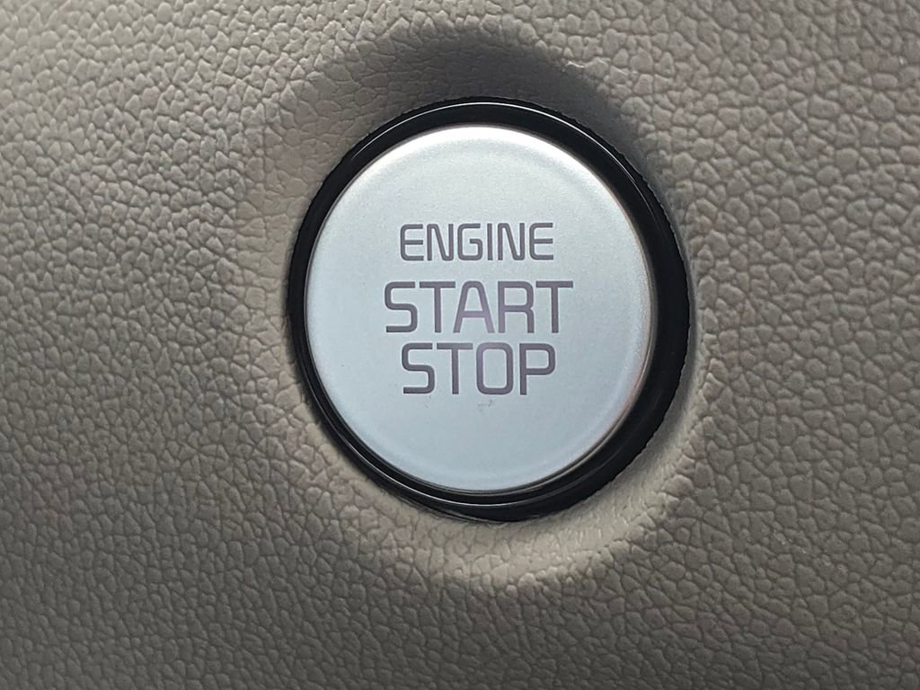 New 2026 Kia Sorento S w/ S Panoramic Sunroof Package image 30