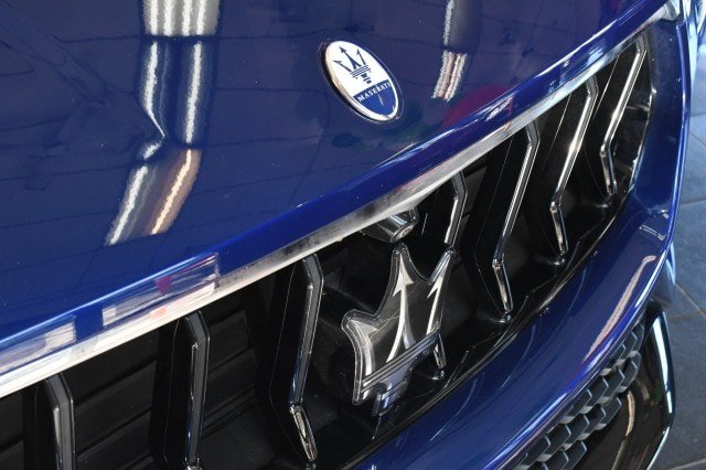 Used 2022 Maserati Levante Modena AWD/4WD image 7