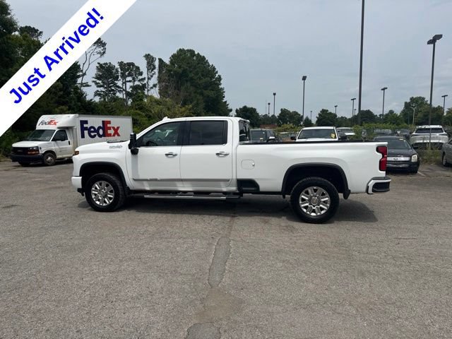 Used 2025 Chevrolet Silverado 3500 High Country w/ High Country Premium Package AWD/4WD image 8