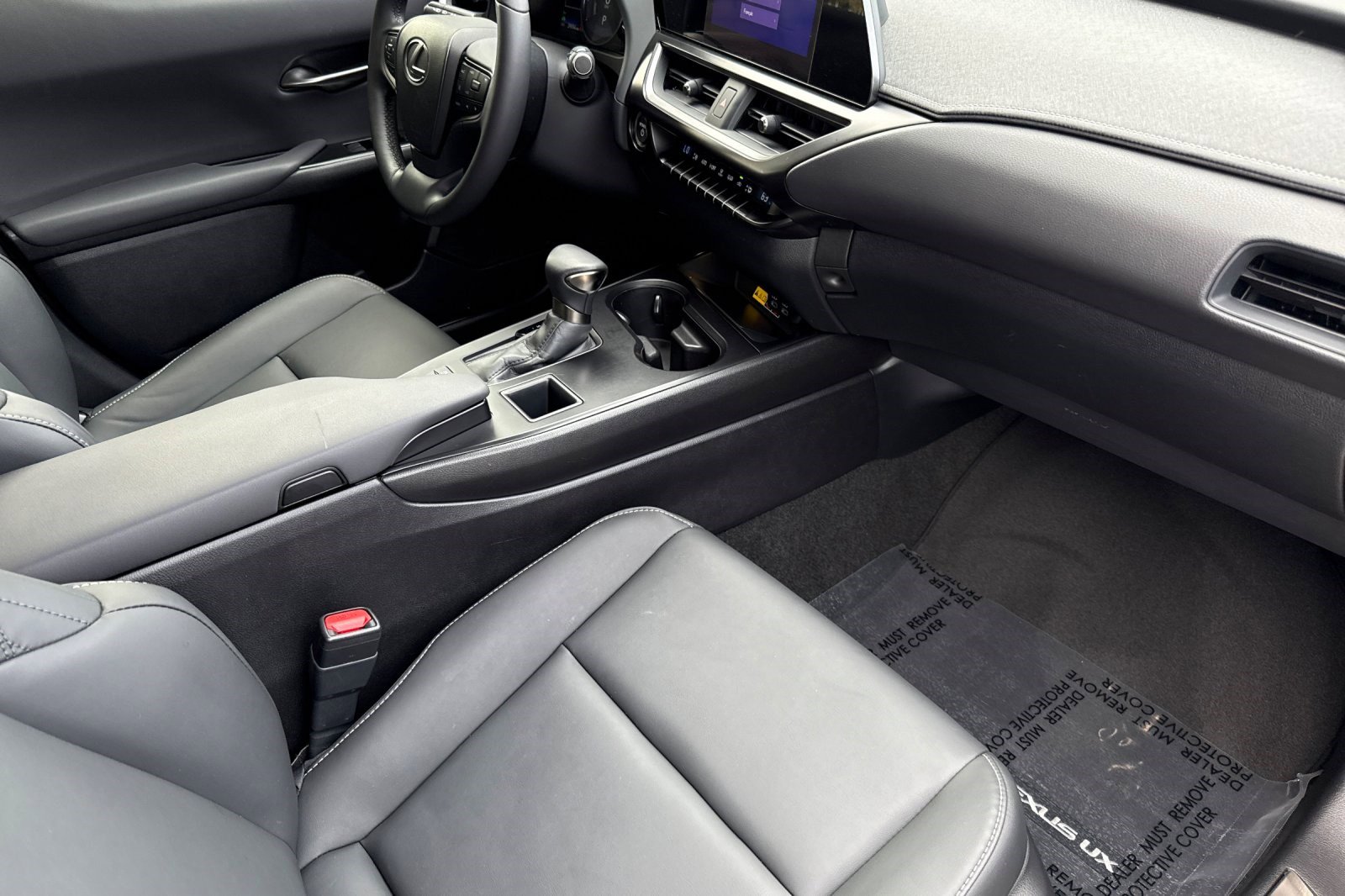 Certified 2024 Lexus UX 250h FWD image 19