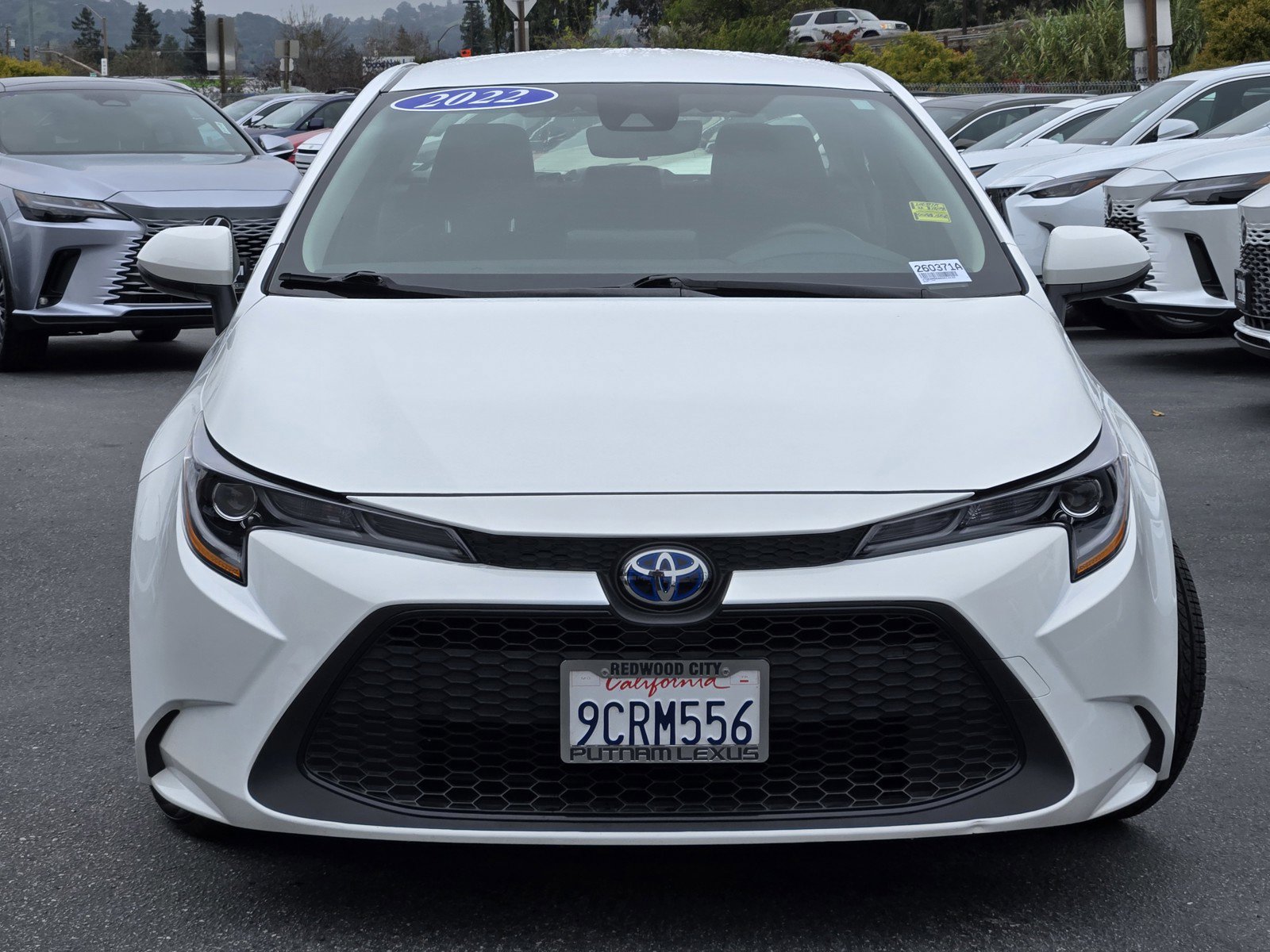 Used 2022 Toyota Corolla LE image 2