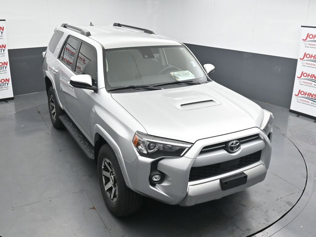 Used 2024 Toyota 4Runner TRD Off-Road AWD/4WD image 10