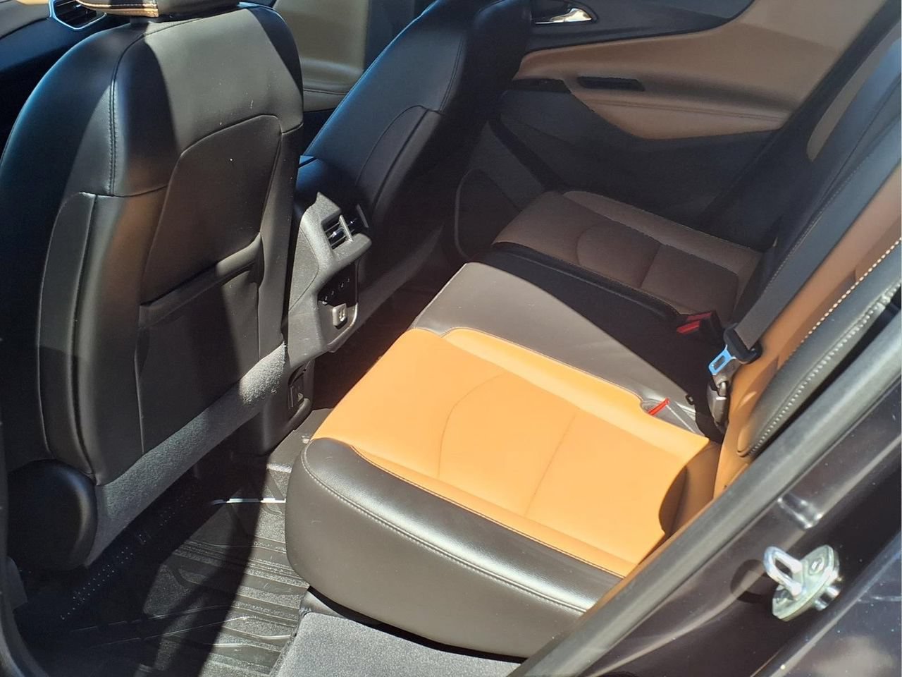 Used 2020 Chevrolet Equinox Premier AWD/4WD image 12