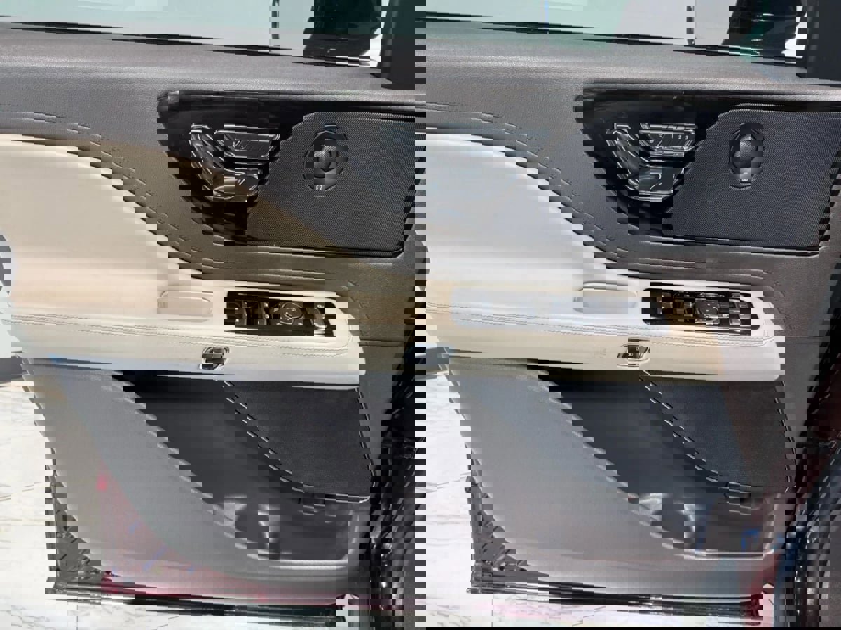 Used 2022 Lincoln Aviator Reserve w/ Equipment Group 201A image 12