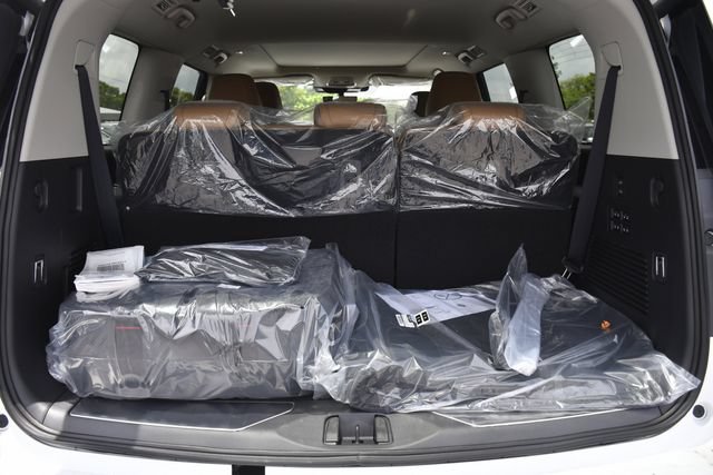 New 2027 INFINITI QX80 Luxe w/ Cargo Package RWD image 31