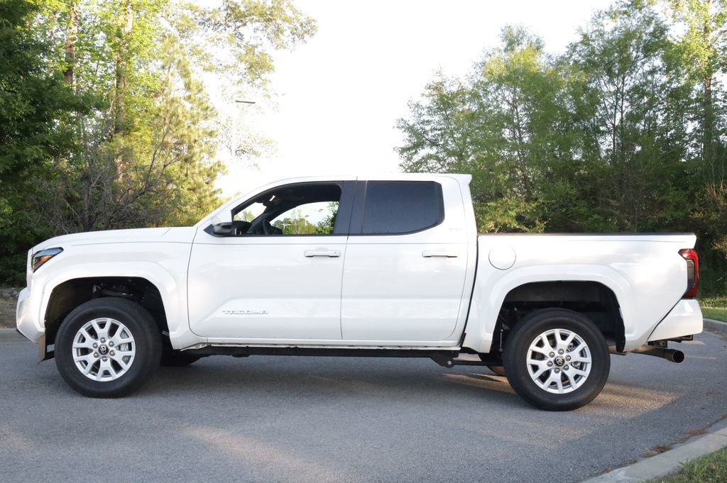 Used 2024 Toyota Tacoma SR5 RWD image 3