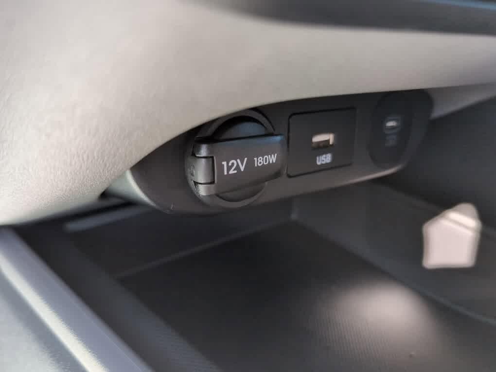 New 2026 Hyundai Elantra SE FWD image 30