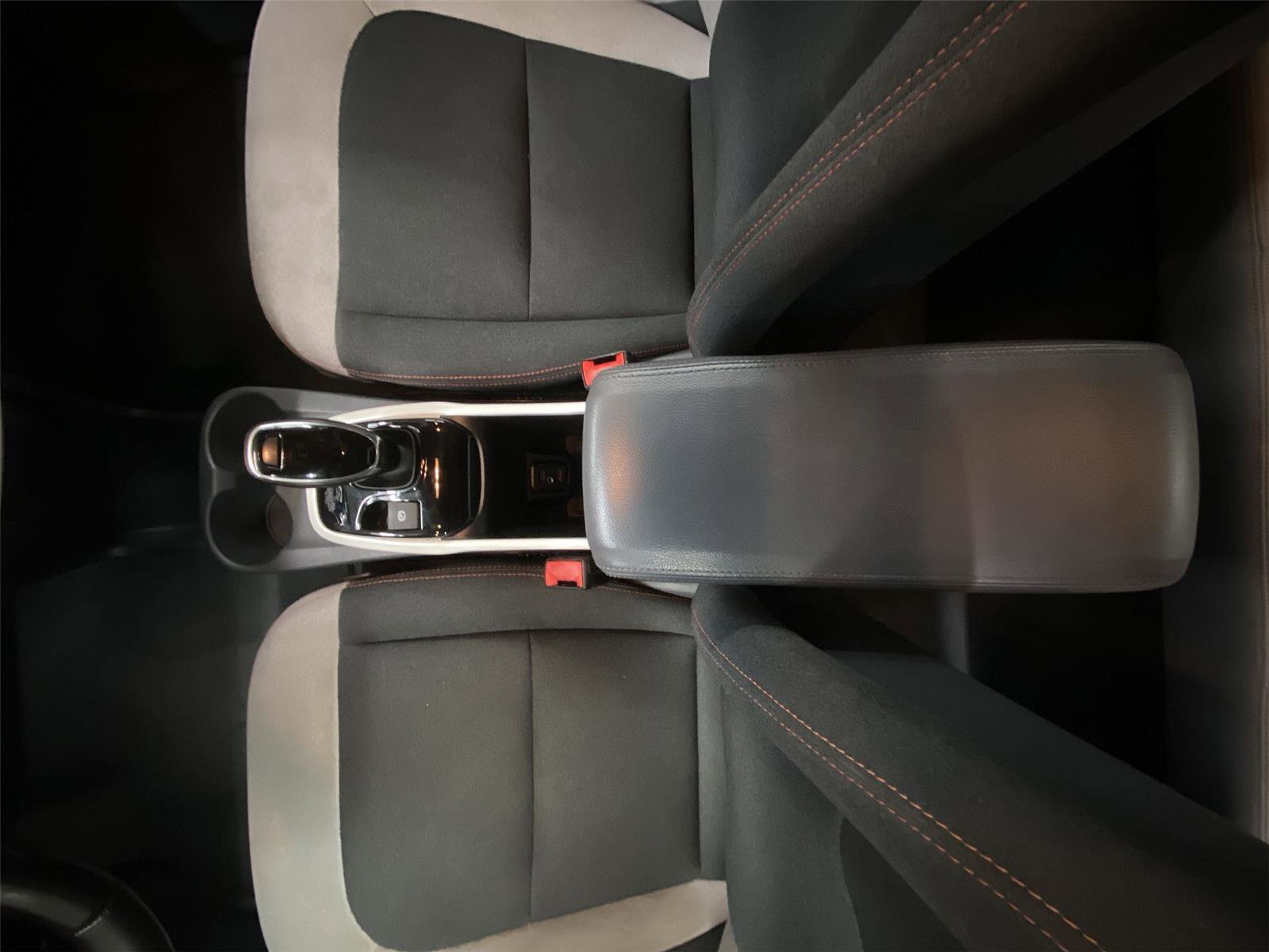 Used 2019 Chevrolet Bolt LT FWD image 25