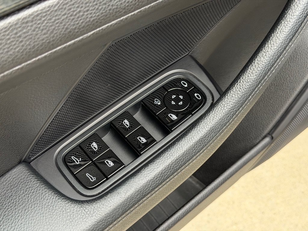 Used 2017 Porsche Panamera 4S AWD/4WD image 23