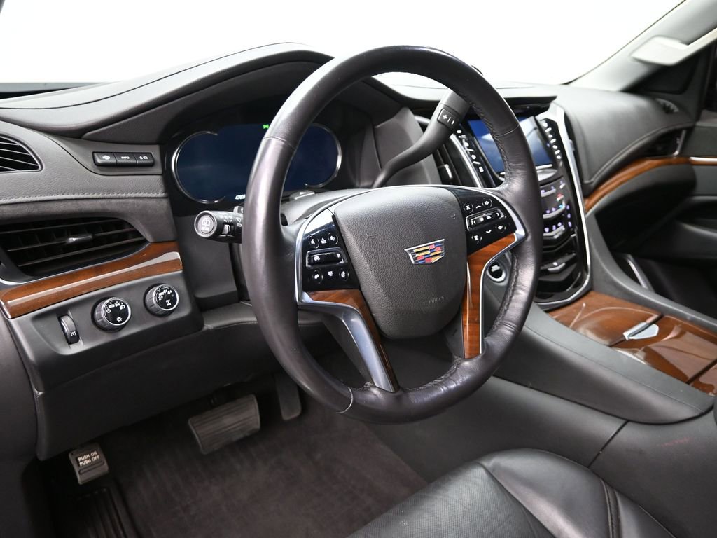 Used 2020 Cadillac Escalade ESV Luxury image 9