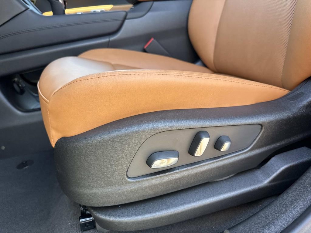 New 2026 Cadillac XT5 Premium Luxury w/ LPO, Bronce Accent Package image 20