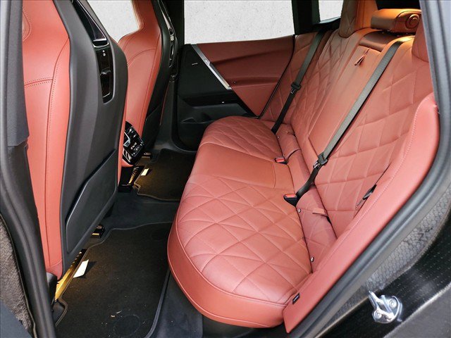 Used 2026 BMW iX xDrive60 w/ M Sport Package AWD/4WD image 20