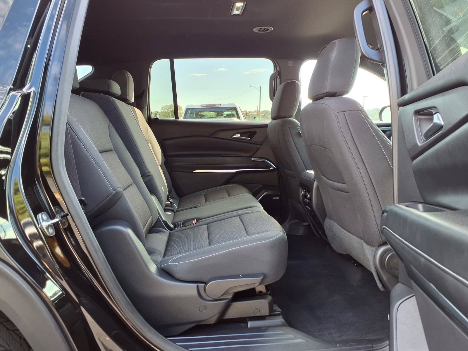 Used 2024 Chevrolet Traverse LT w/ Enhanced Driving Package FWD image 25