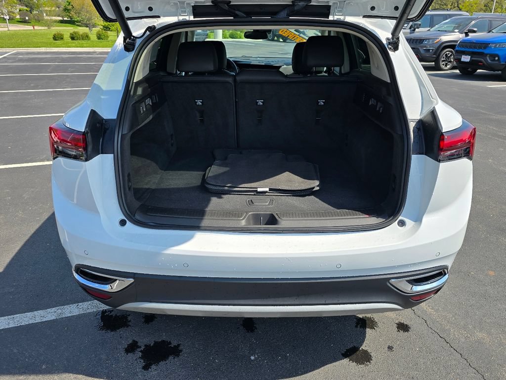 Used 2023 Buick Envision Essence AWD/4WD image 29