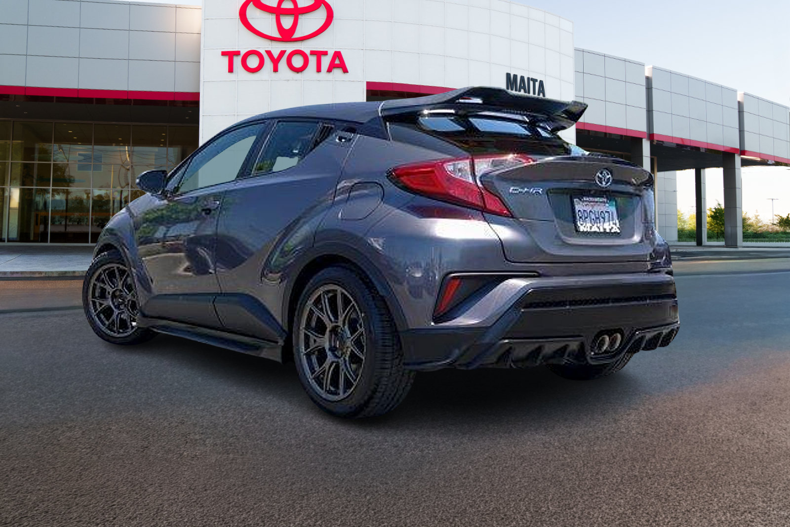 Used 2019 Toyota C-HR XLE FWD image 7