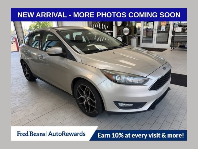 Used 2017 Ford Focus SEL FWD image 1