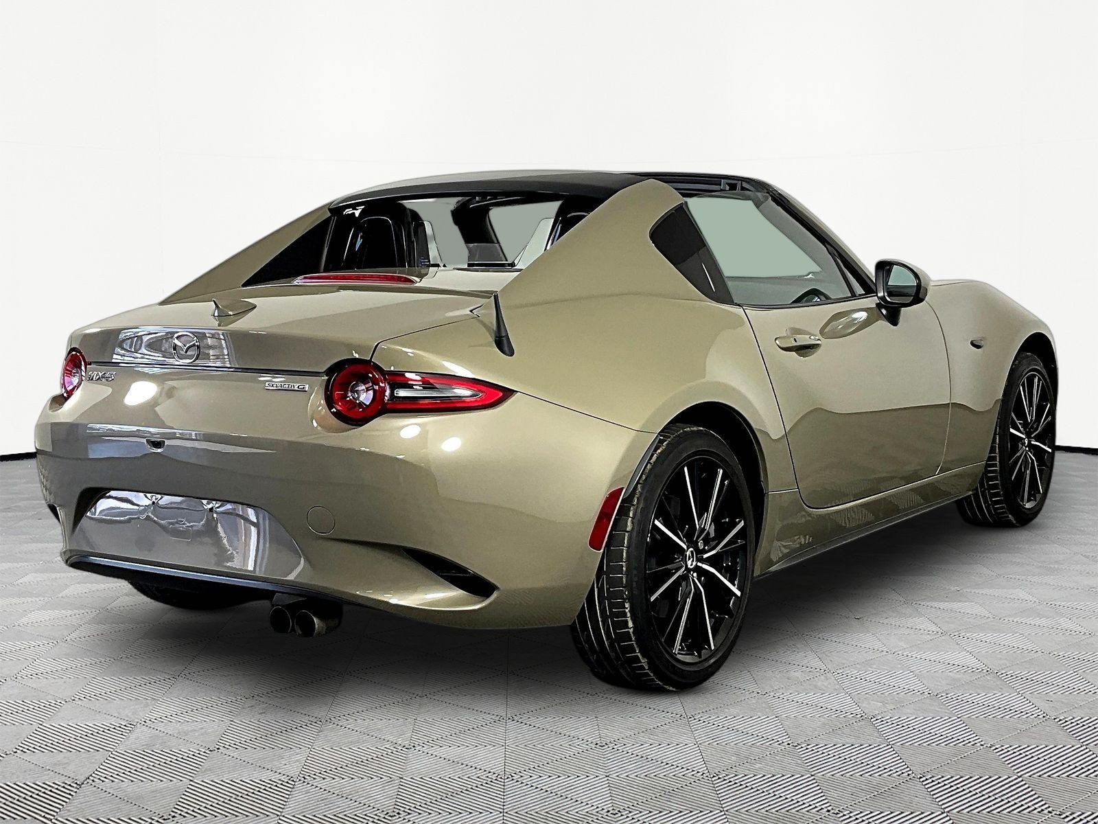 Used 2024 MAZDA MX-5 Miata RF Grand Touring w/ Weather Package RWD image 6