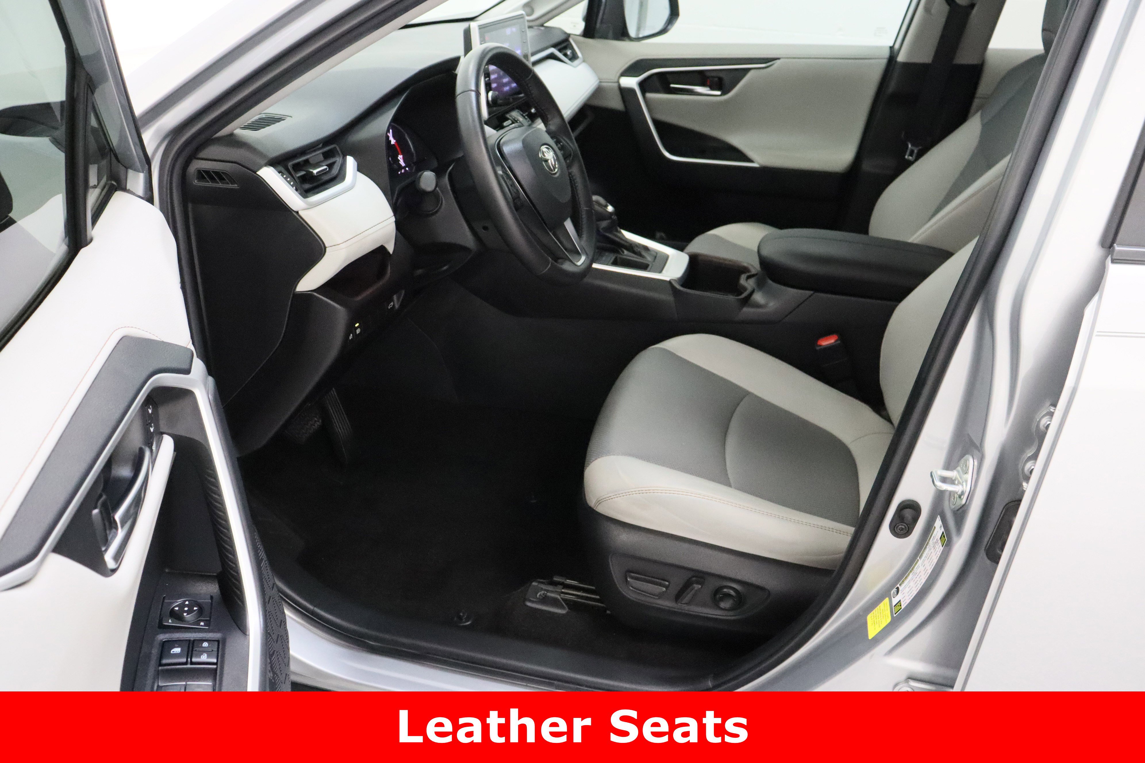 Certified 2022 Toyota RAV4 Limited FWD image 14