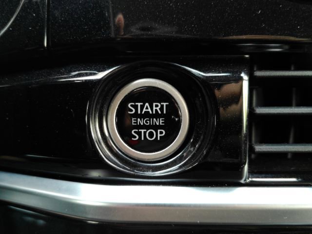 Used 2022 Nissan Pathfinder SL w/ SL Black Package image 45