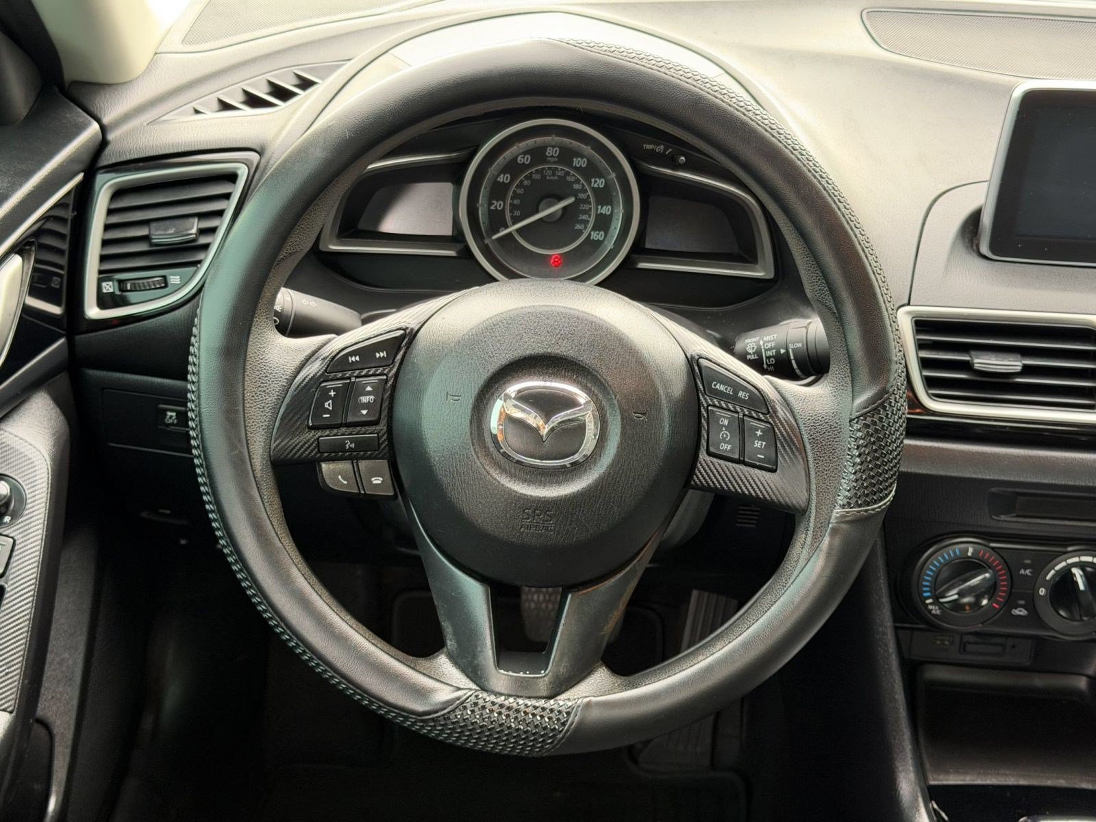 Used 2015 MAZDA MAZDA3 i Sport FWD image 8