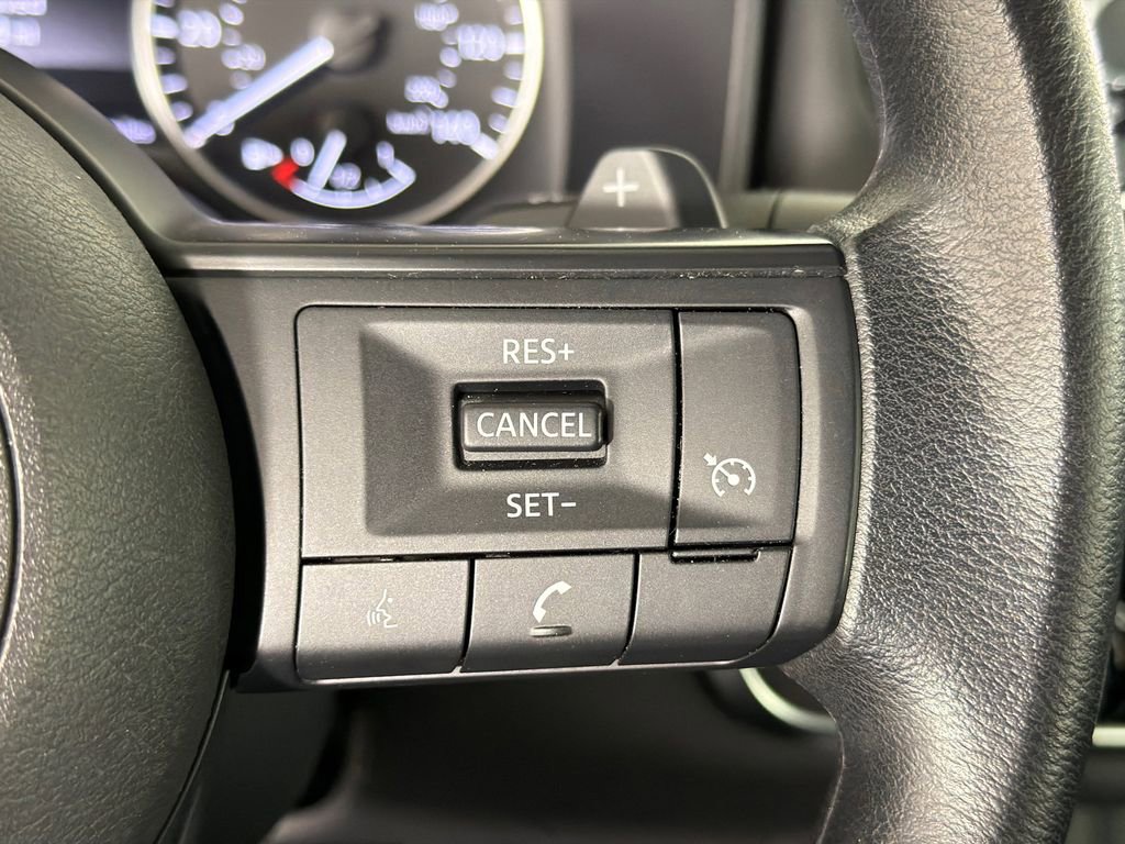 Used 2024 Nissan Rogue S image 25