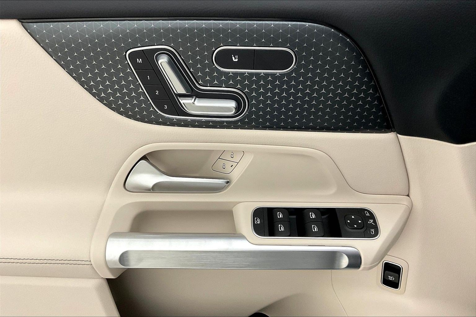 Certified 2026 Mercedes-Benz GLB 250 4MATIC image 36