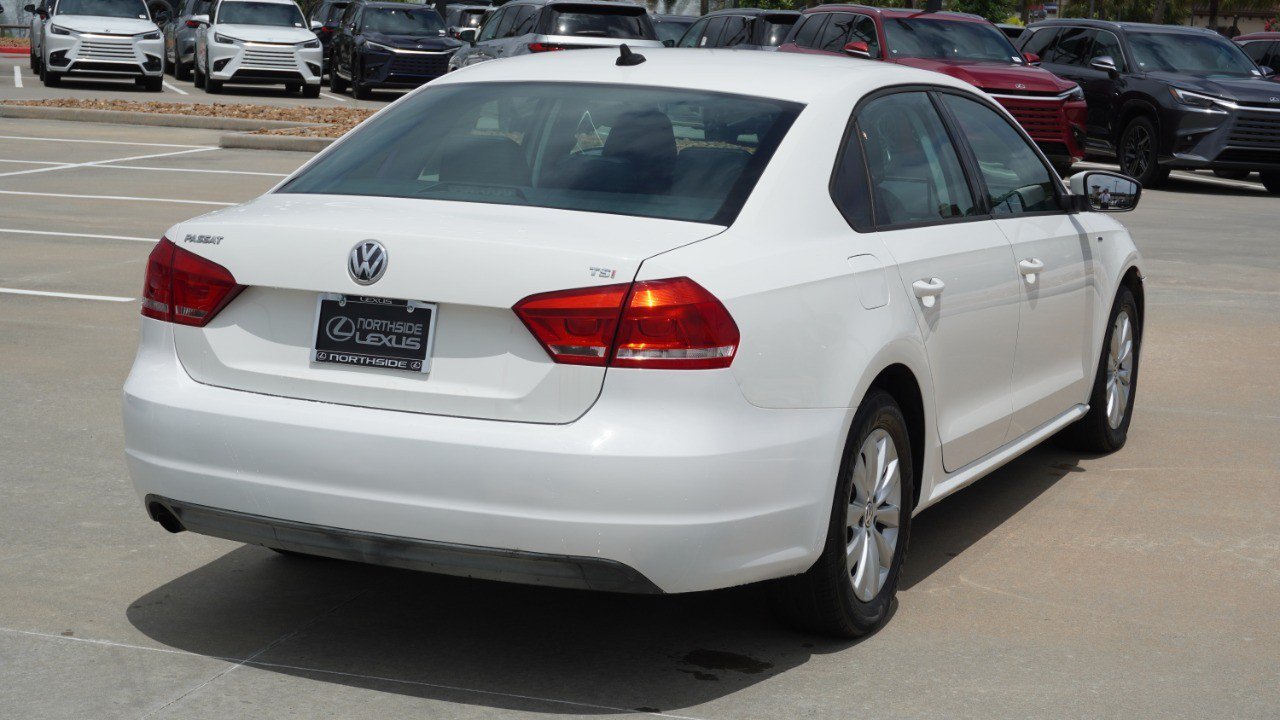 Used 2014 Volkswagen Passat 1.8T Wolfsburg Edition FWD image 6