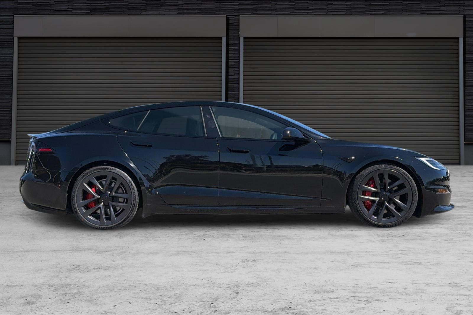Used 2025 Tesla Model S Plaid AWD/4WD image 3