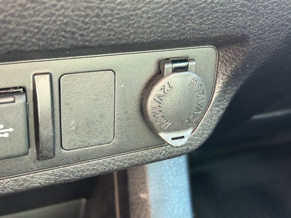 Used 2023 Toyota Tacoma SR image 28