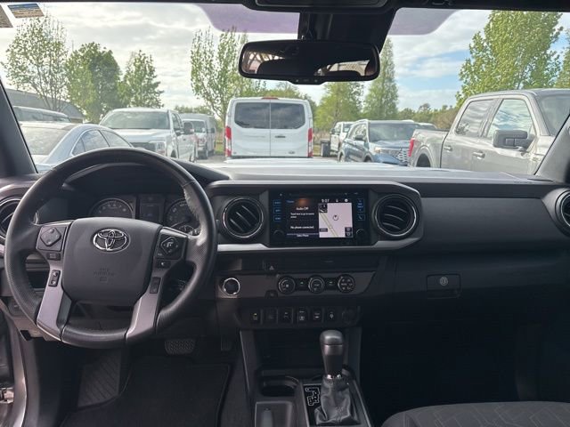 Used 2019 Toyota Tacoma TRD Sport w/ Technology Package image 11