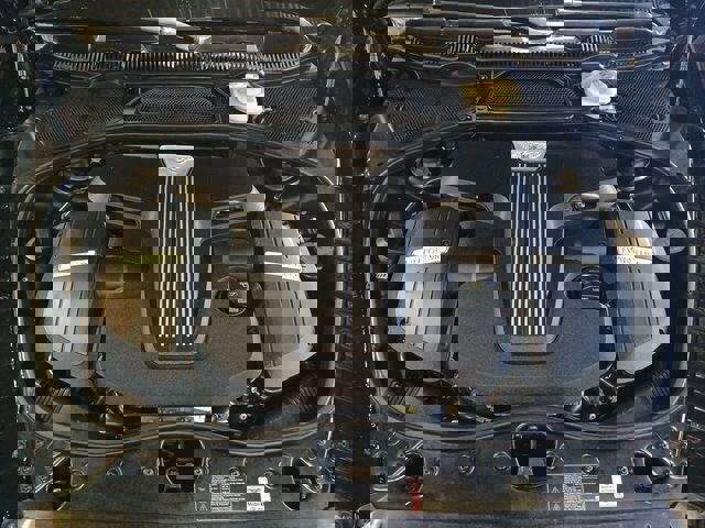 Used 2015 Bentley Flying Spur V8 image 19