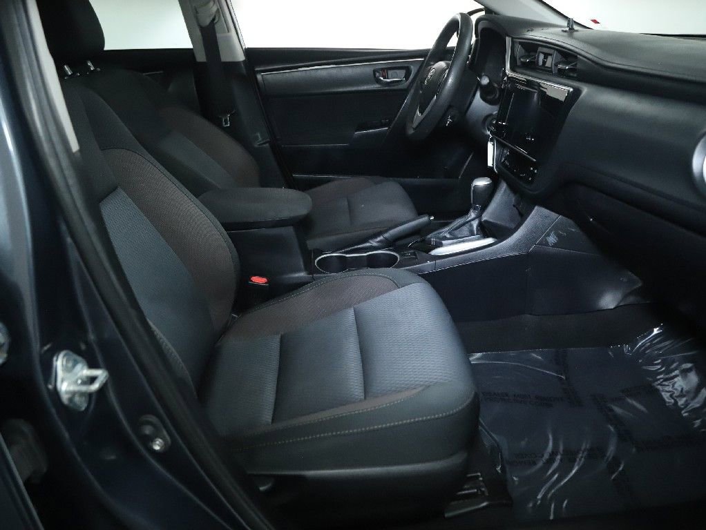 Used 2019 Toyota Corolla LE FWD image 33