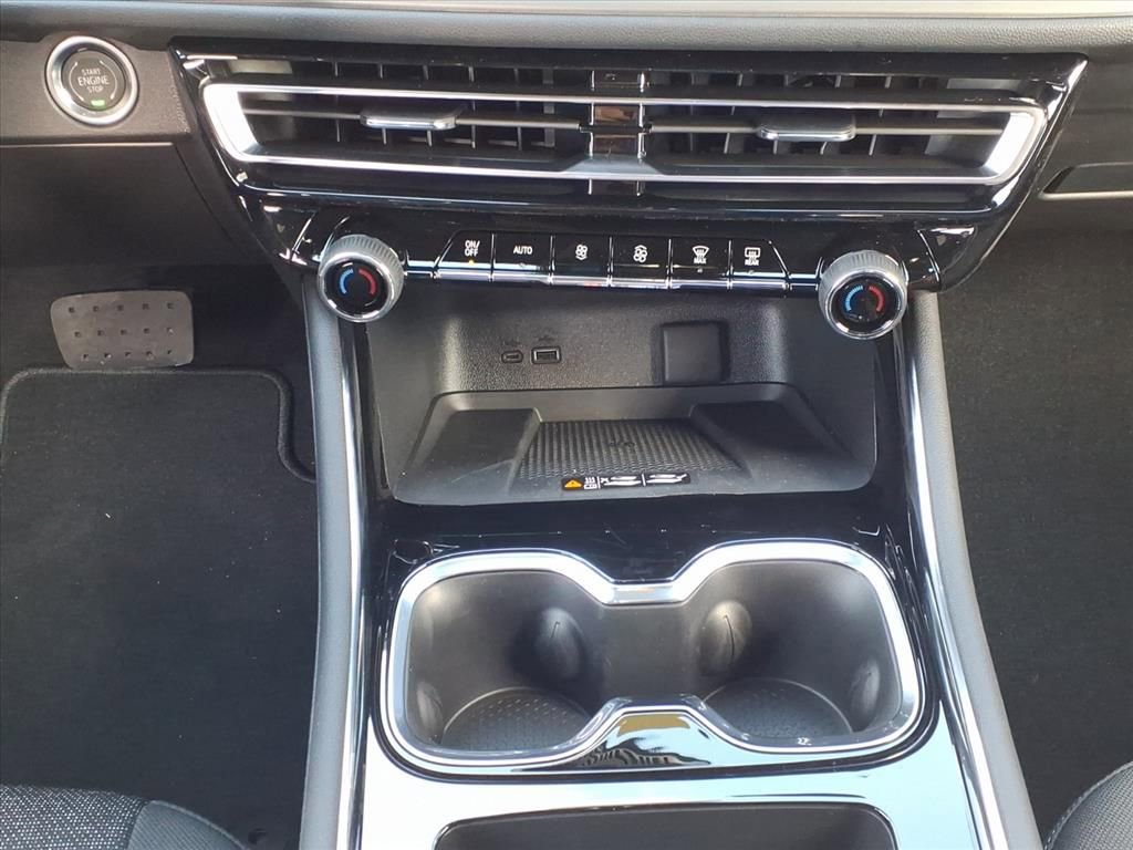 New 2026 Chevrolet Traverse LT w/ Sun and Wheel Package image 17