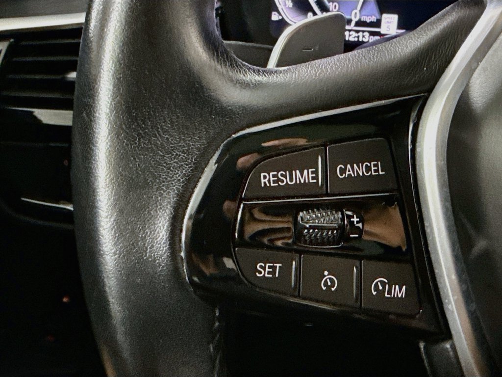 Used 2022 BMW 530e RWD image 11