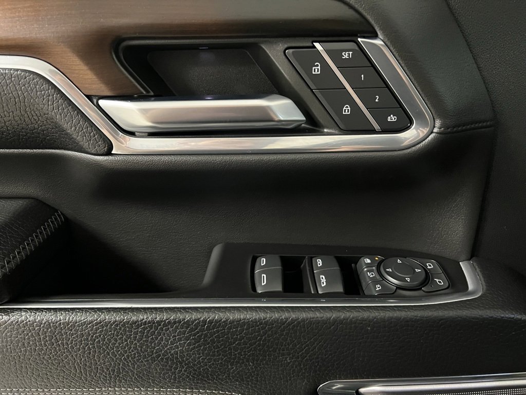 Used 2024 GMC Sierra 3500 Denali w/ Denali Reserve Package image 29