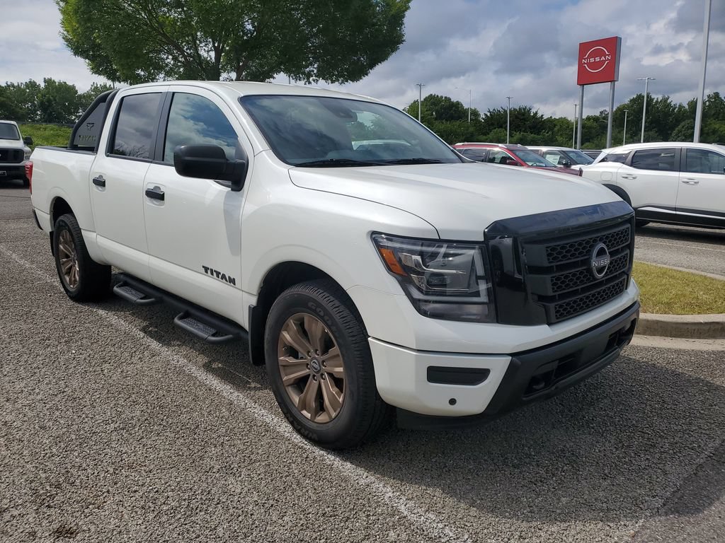 Certified 2024 Nissan Titan SV w/ SV Bronze Edition Package AWD/4WD image 21