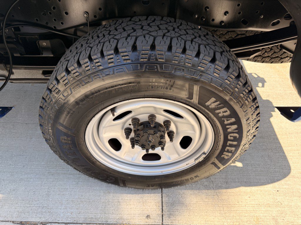 Used 2016 Ford F250 XL w/ Power Equipment Group image 8