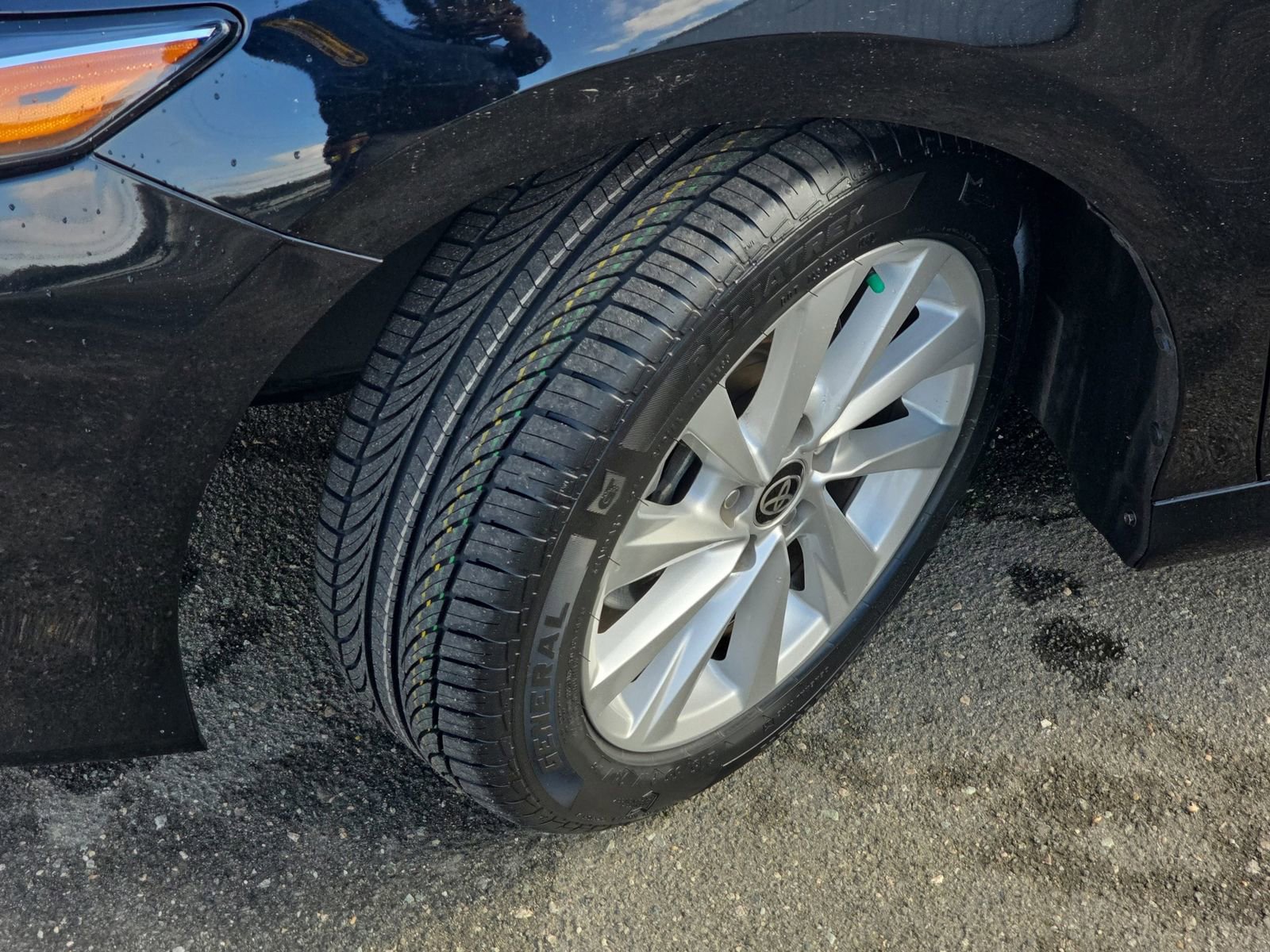 Used 2021 Toyota Camry LE image 36