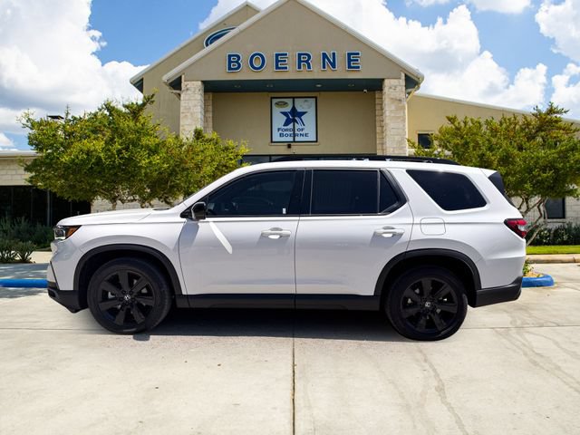 Used 2025 Honda Pilot Black Edition image 2