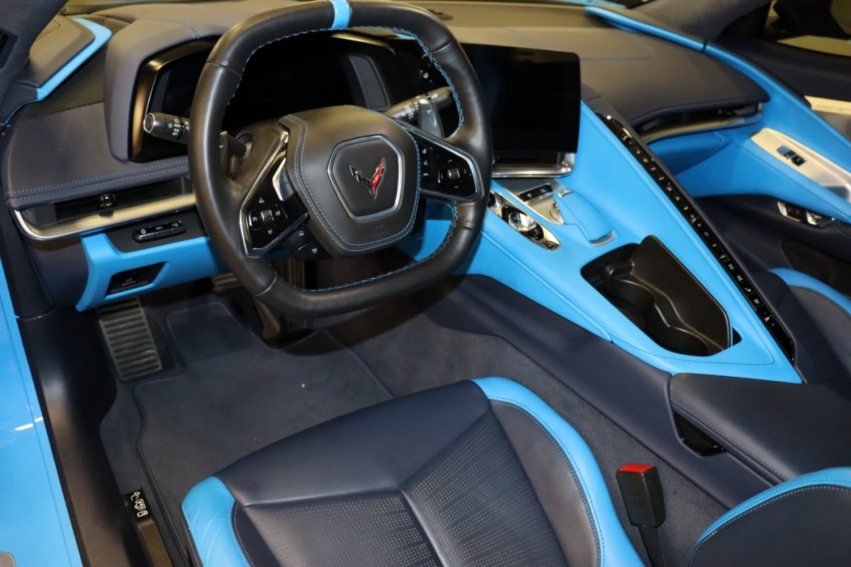 Used 2023 Chevrolet Corvette Stingray Premium Cpe w/ 3LT RWD image 4
