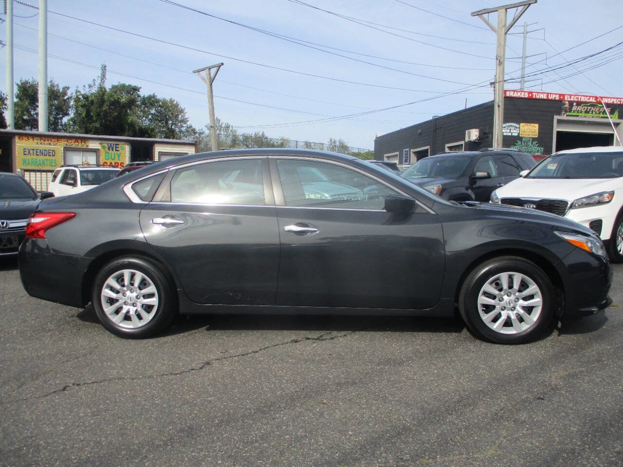 Used 2017 Nissan Altima 2.5 S w/ Power Driver Seat Package image 5