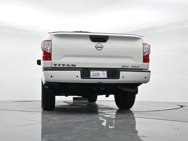 Used 2024 Nissan Titan SV w/ Accessory Utility Package image 39