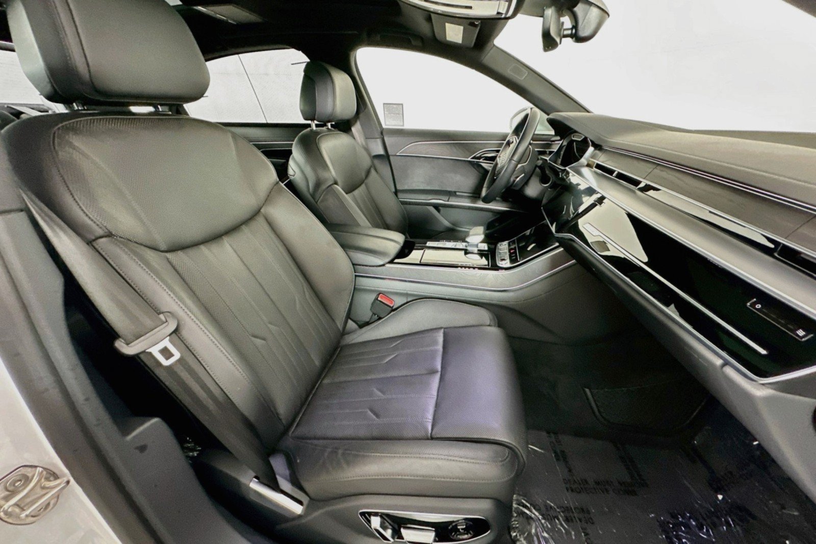 Used 2023 Audi A8 L 3.0T w/ Comfort Plus Package AWD/4WD image 8