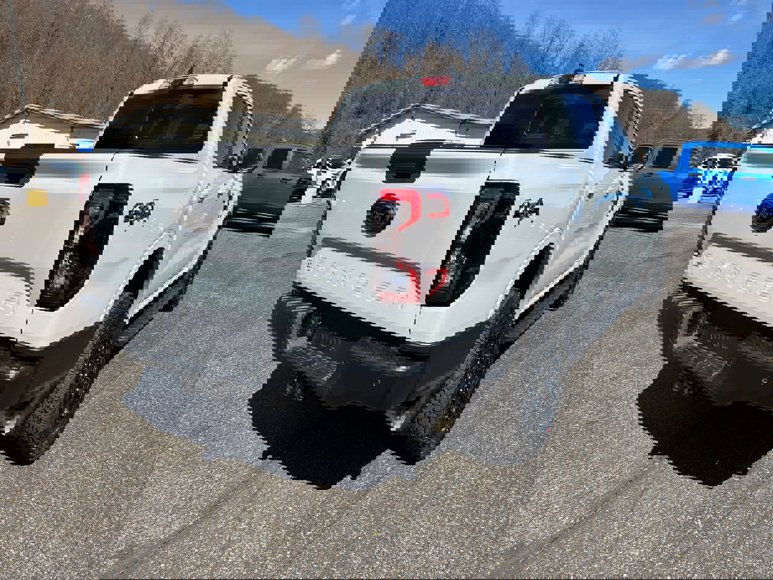 New 2026 Ford Ranger Lariat w/ Black Appearance Package image 4