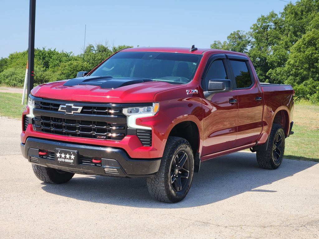 Used 2023 Chevrolet Silverado 1500 LT Trail Boss AWD/4WD image 3