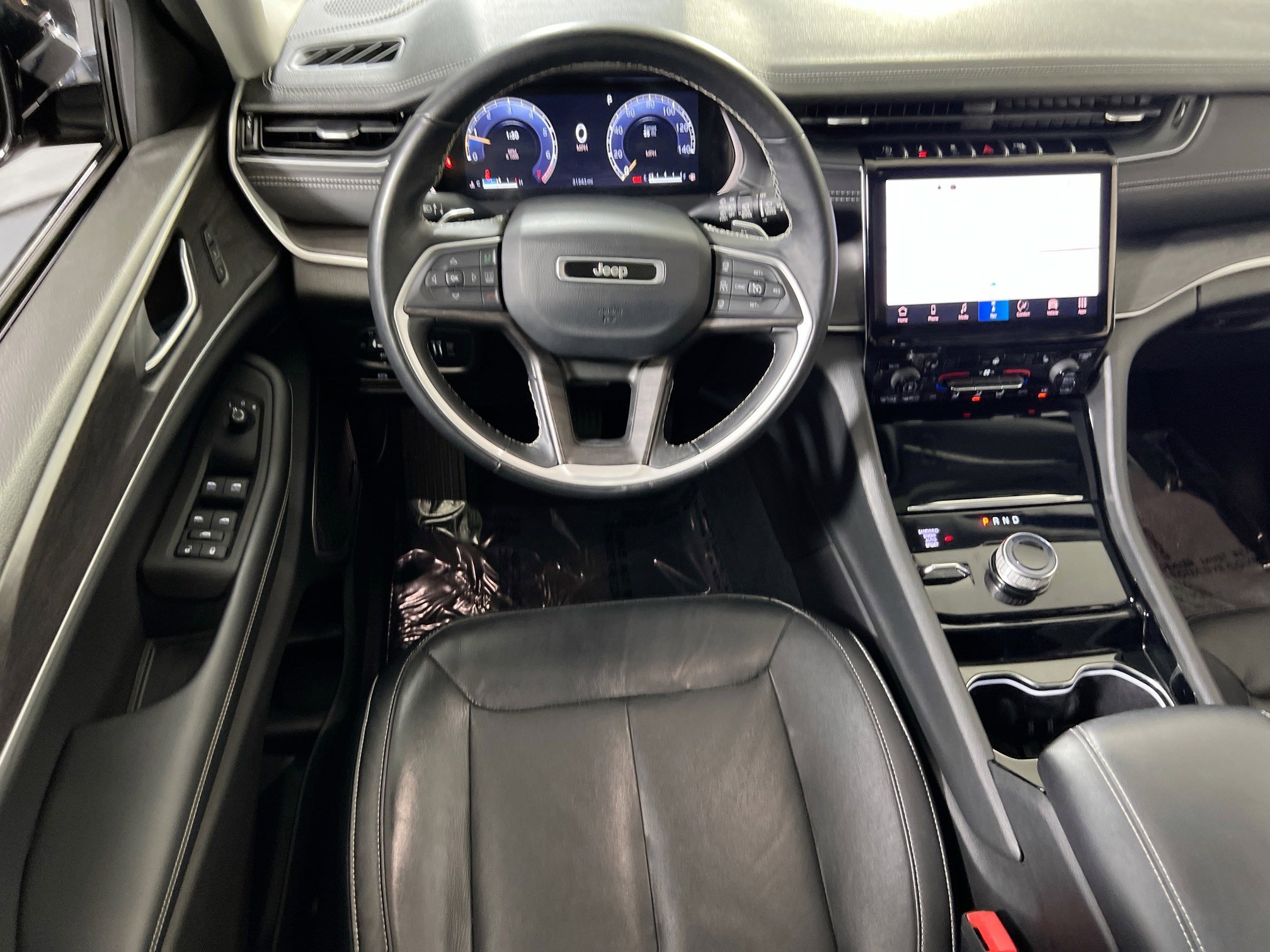 Used 2022 Jeep Grand Cherokee Limited image 22