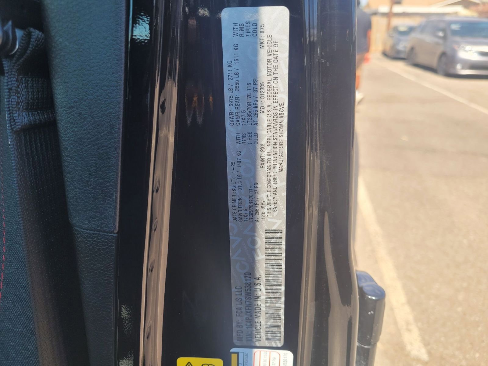 Used 2025 Jeep Wrangler Unlimited Rubicon image 9
