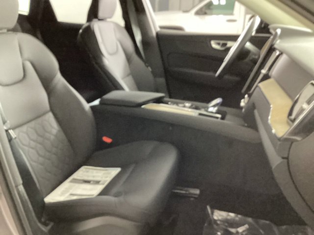 Used 2026 Volvo XC60 B5 Plus w/ Protection Package Premier AWD/4WD image 18