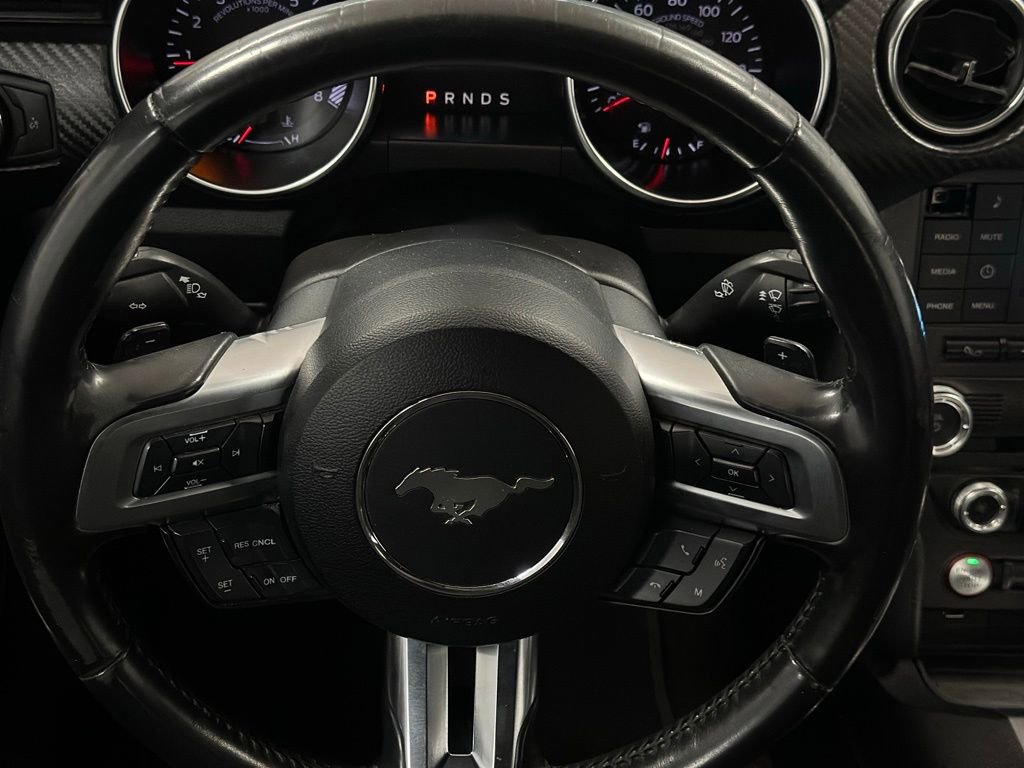 Used 2018 Ford Mustang EcoBoost image 4