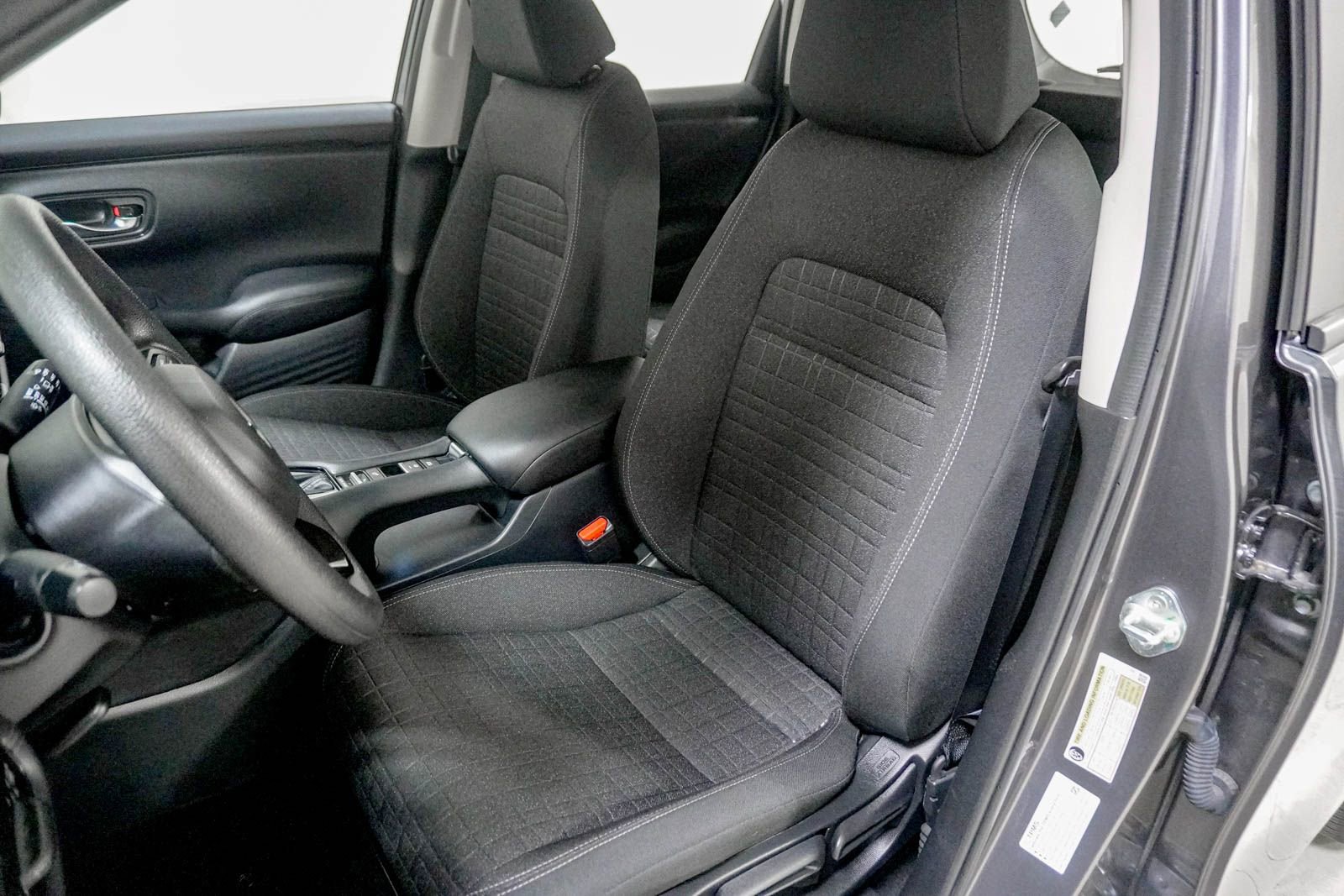 Used 2023 Honda HR-V LX image 18